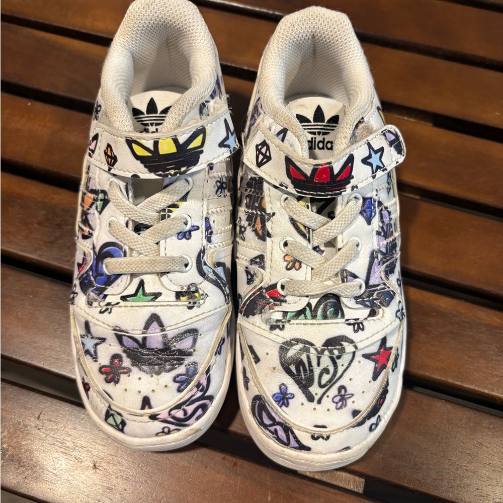 adidas Kids White Sneakers with Multicolor Graphic Stars & Hearts